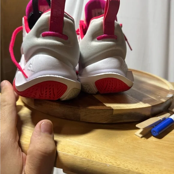 Giannis Immortality Rose Women’s Shoes Size 6.5 - Picture 2 of 7